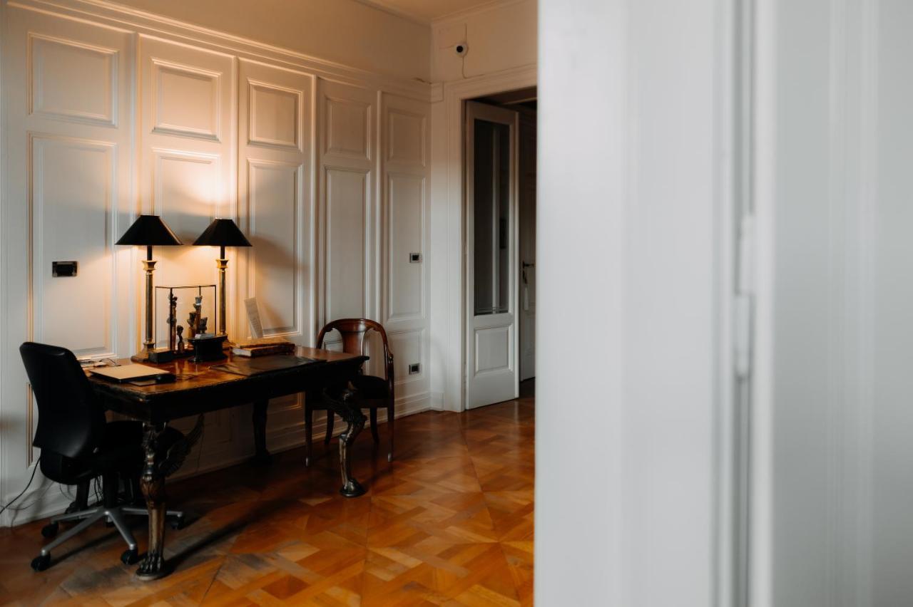 Seven Historical Suites Триест Экстерьер фото