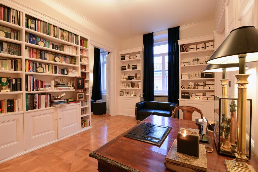 Seven Historical Suites Триест Экстерьер фото