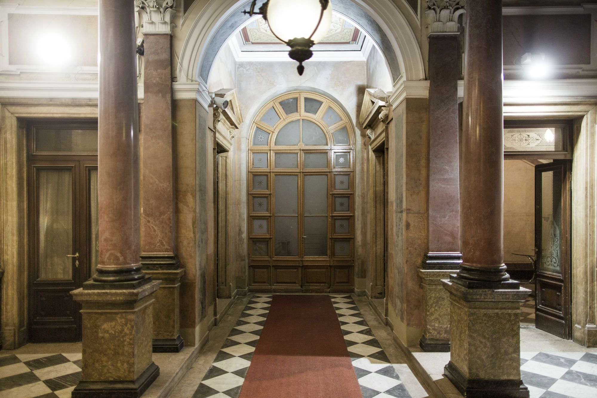 Seven Historical Suites Триест Экстерьер фото